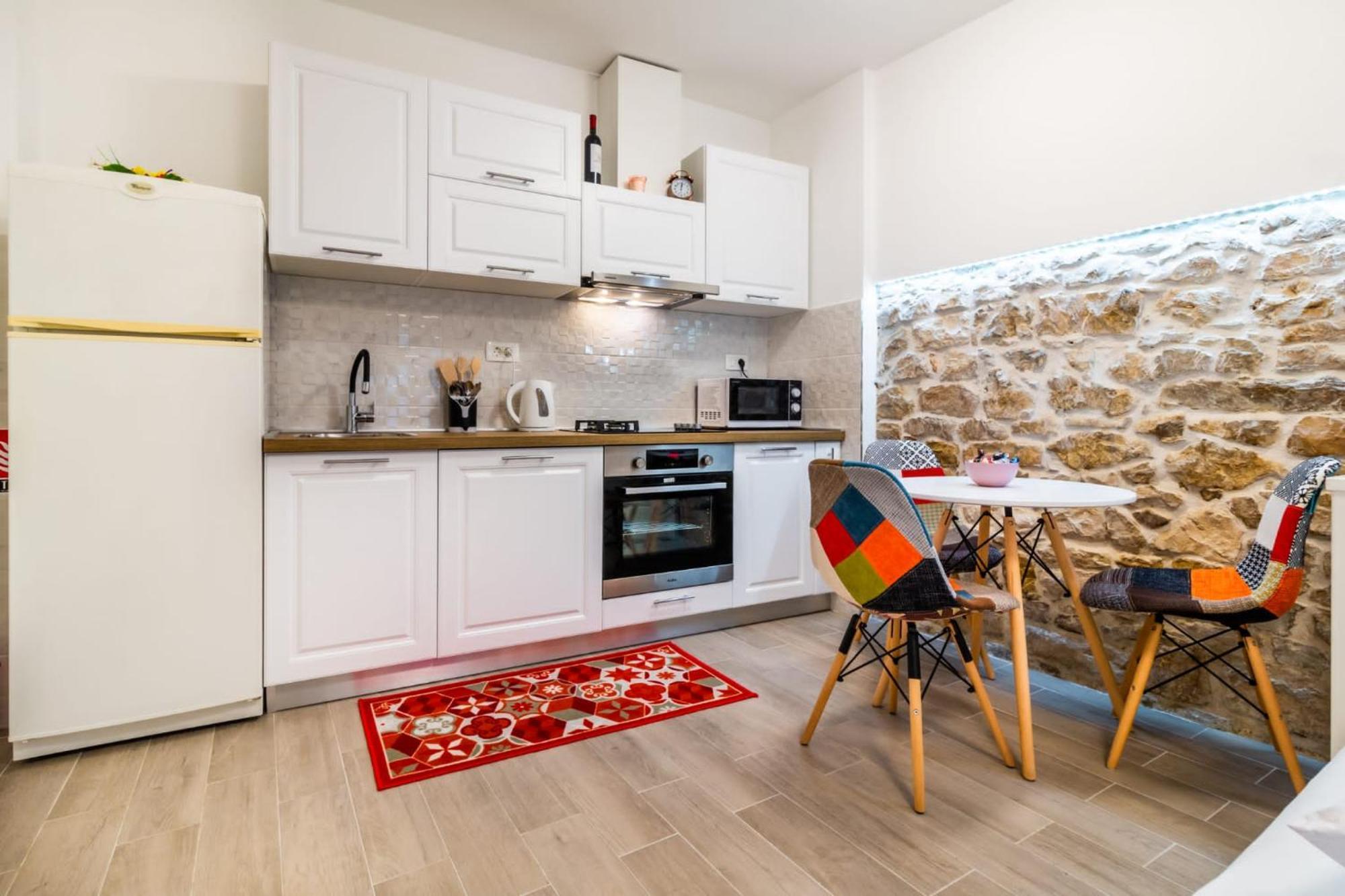 Studio Apartman Mirela Kastel Stafilic Kastela Exterior photo